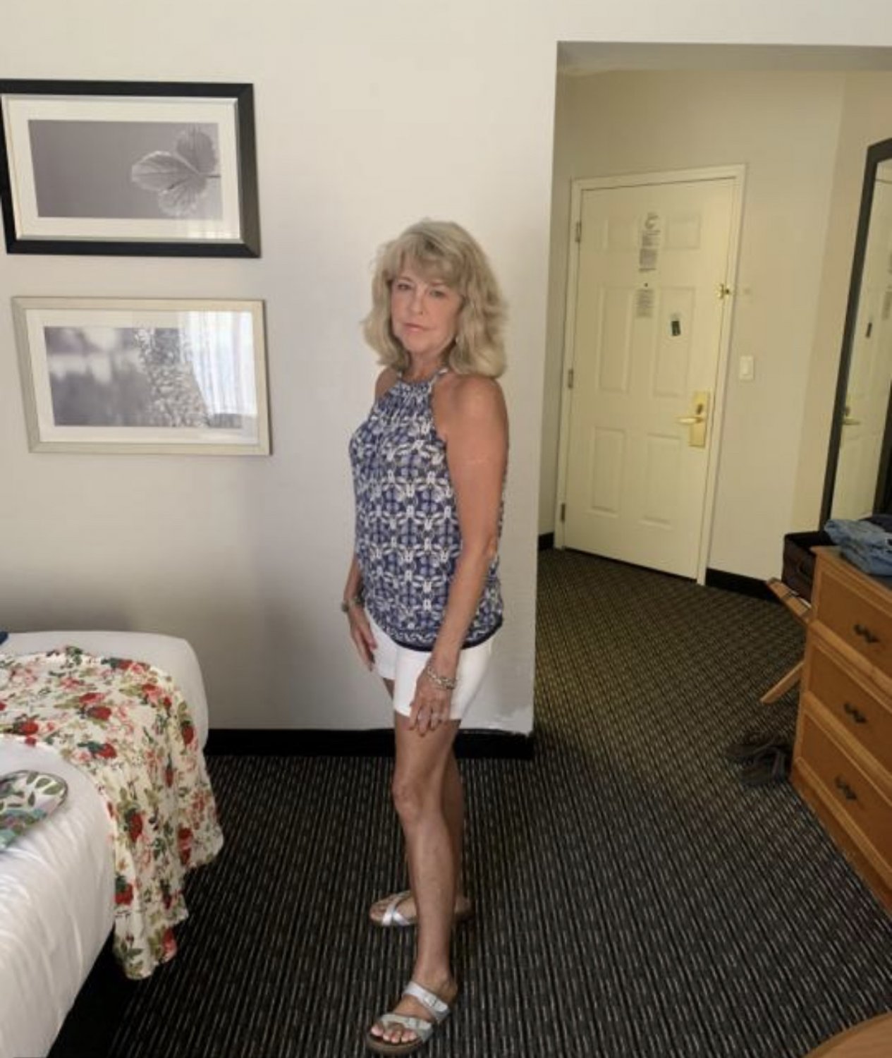 Mature wife Anna cucks hubby #VXArTYzH