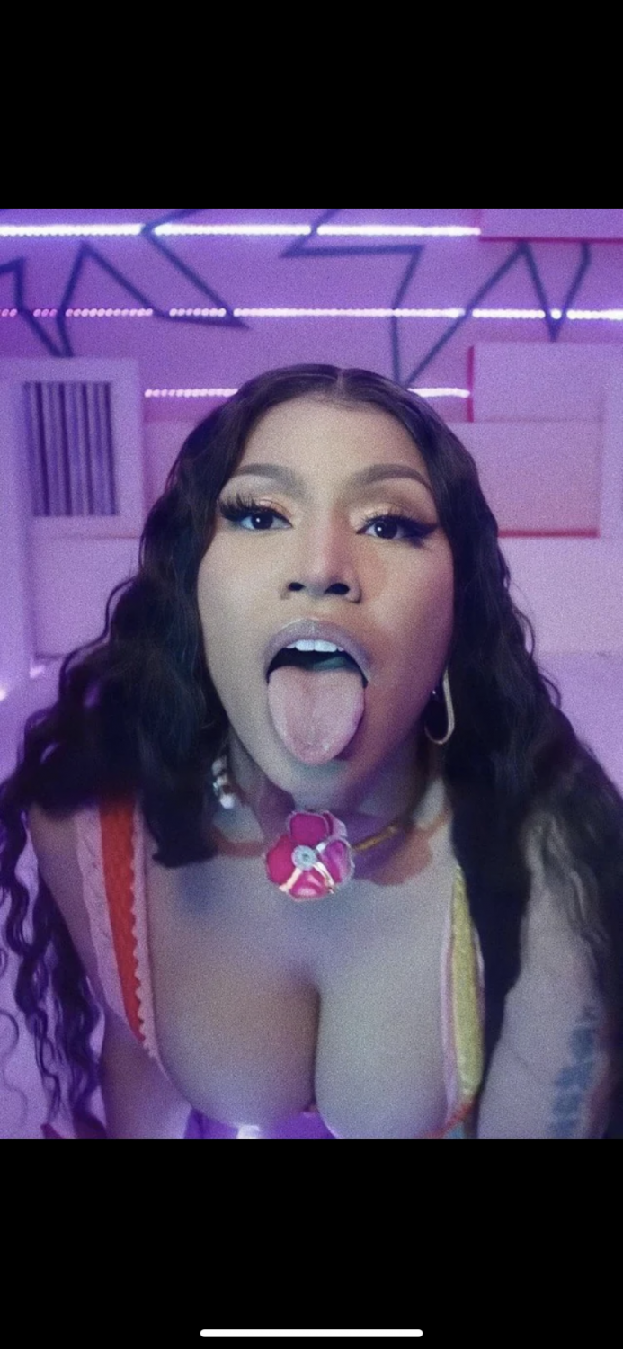 Nicki Minaj๐๐๐ฅ๐ฅ๐ฎโ๐จ๐ฎโ๐จ #6Ak66u5b