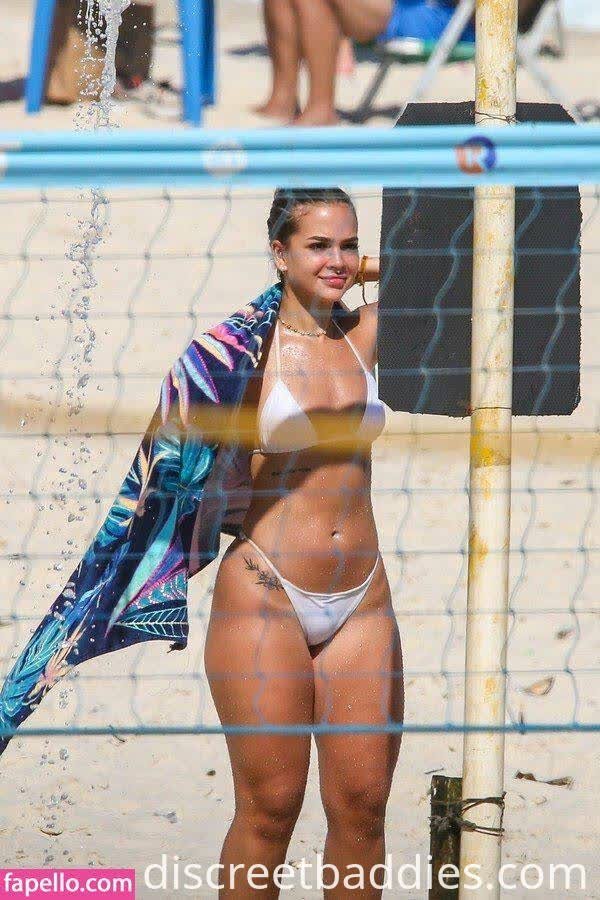 Hey Hey!!  What would you rate her butt on a scale of 1 to 100? #zCVsTh5v