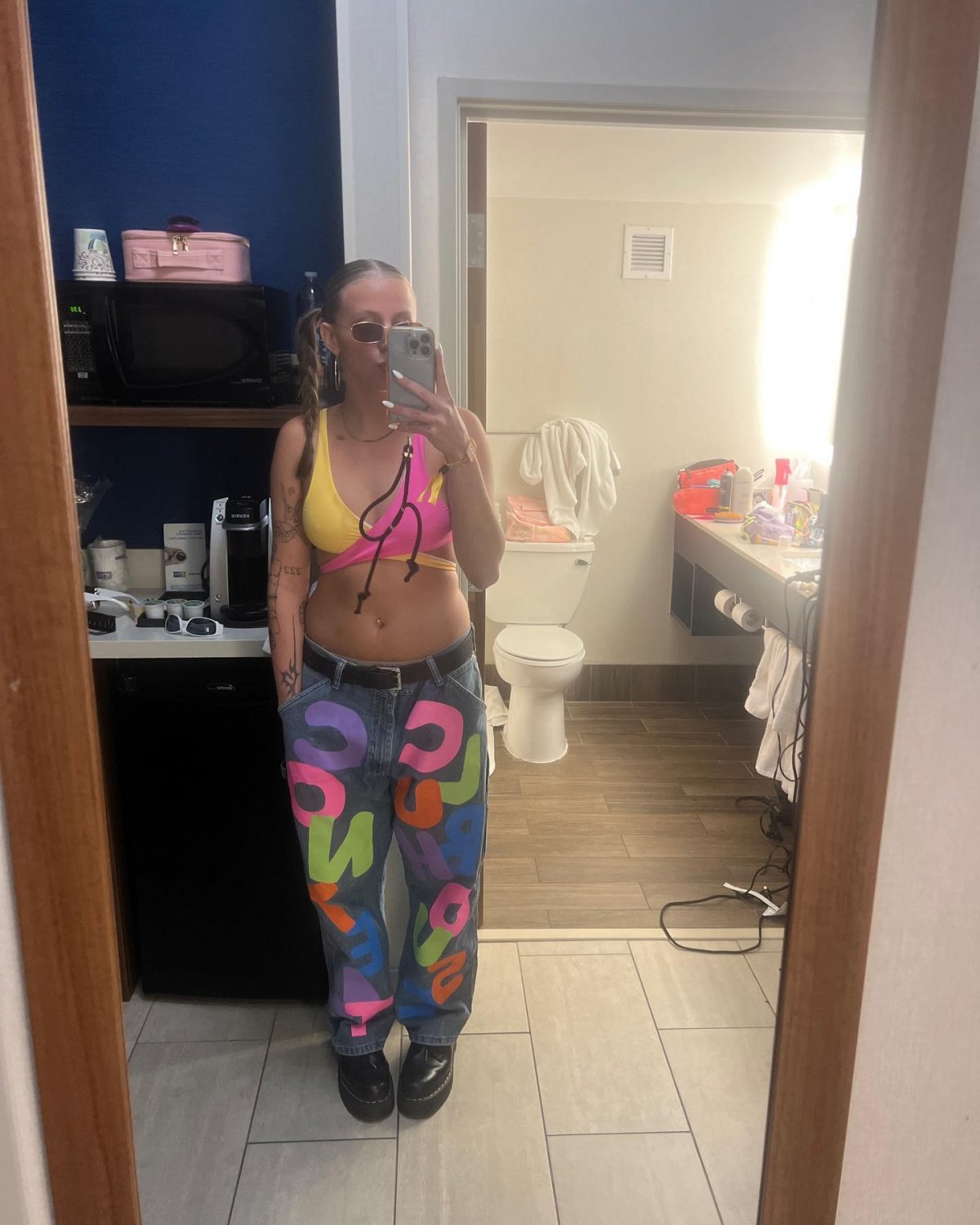 $YDNEY The Sexy DJ #uYGSH5v4