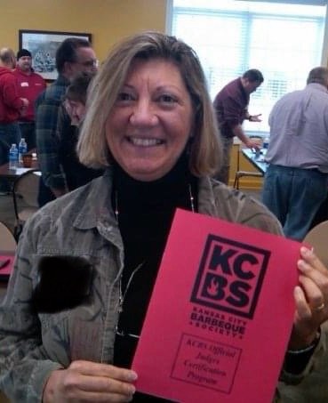 While we don’t see the full hang of grandma Dona’s massive tits, I like that she rubs her nip #qBPf1nT7