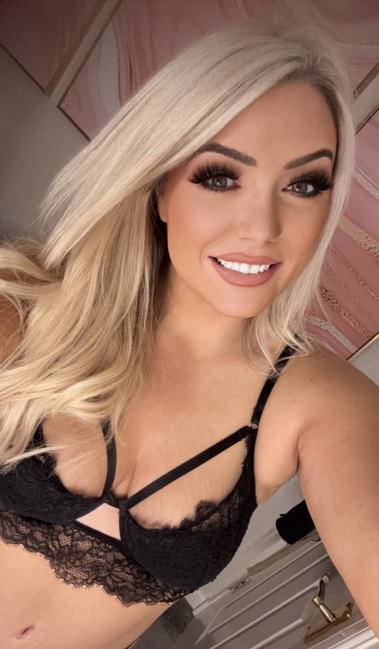 Hot milfs spicy pics leaked #hMi2fag2